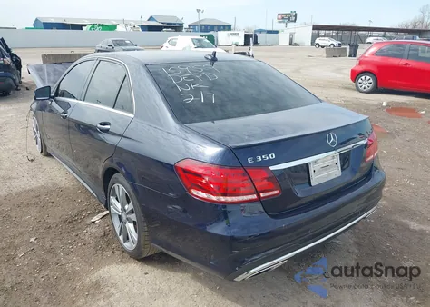 2014 Mercedes-Benz E 350 z USA, uszkodzony, nr VIN WDDHF5KB8EA984695